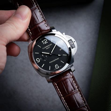 panerai luminor gmt 320|panerai luminor gmt review.